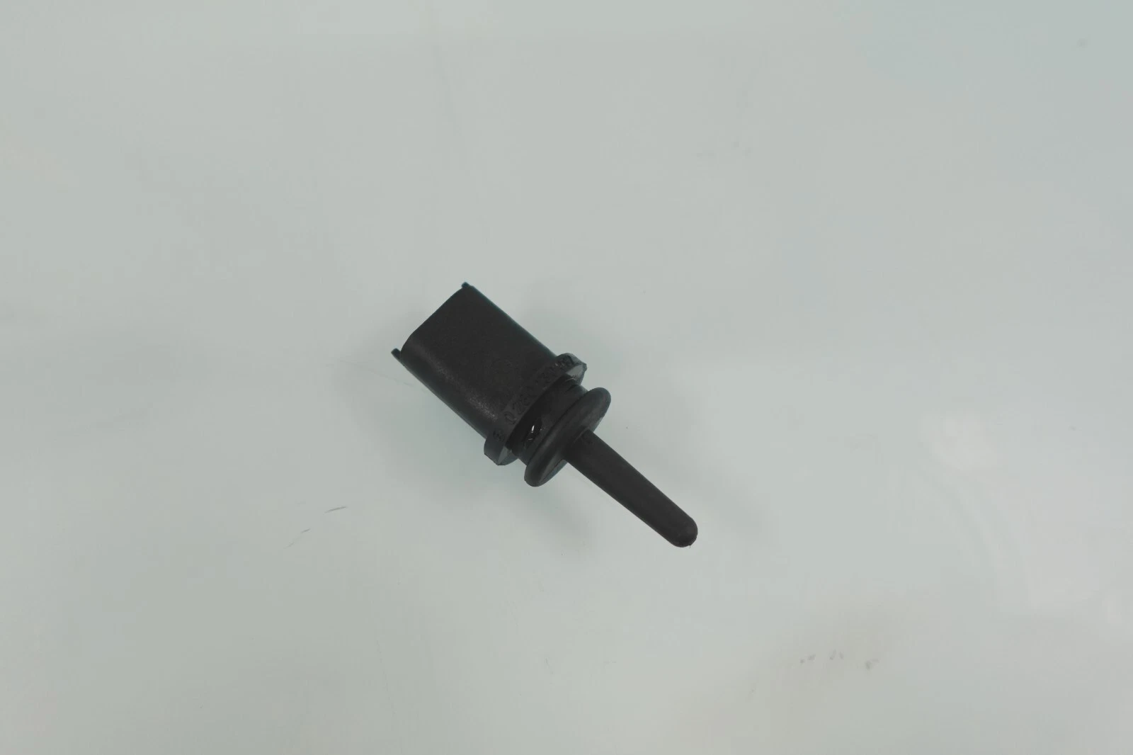 1998-2007 Sea-Doo RXP 215 / 3D 947 DI OEM Air Temperature Sensor 270600000