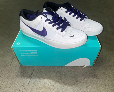 Nike SB Force 58 Herren Sneaker EU 41 Weiß/Lila/Schwarz Low Top gepolstert