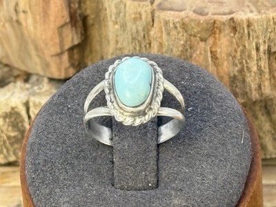 Vintage Navajo Sterling Silver Simple Larimar Small Ring sz 5--NLB25.69