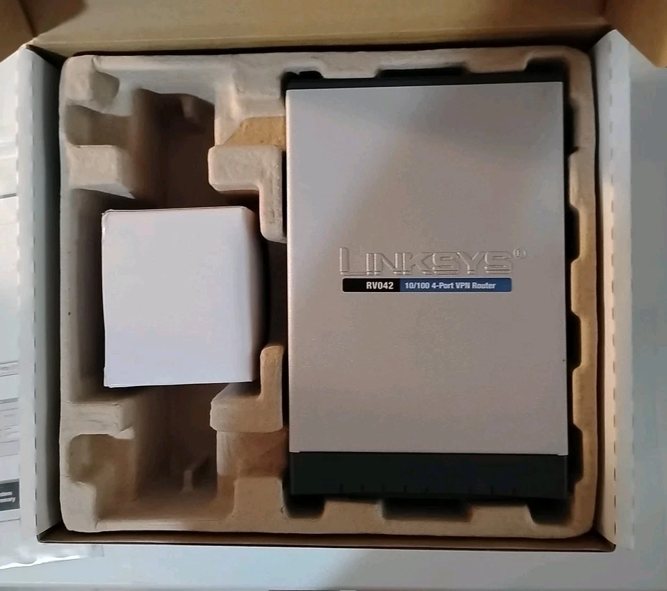 Cisco RV042 4-Port VPN Router – Open Box, Good Condition, Small Business Gear - Image 2 of 4