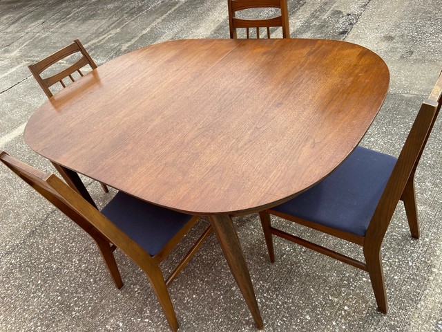 Set Of 4 Rattan Wicker Plate Charger Pottery Barn Burgundy Dining