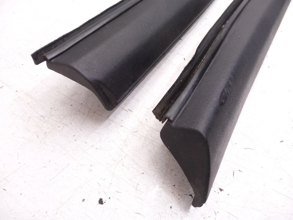 Panel de puerta de conductor y pasajero Camaro Firebird 82-92 pieza superior de plástico Foto 2 de 4