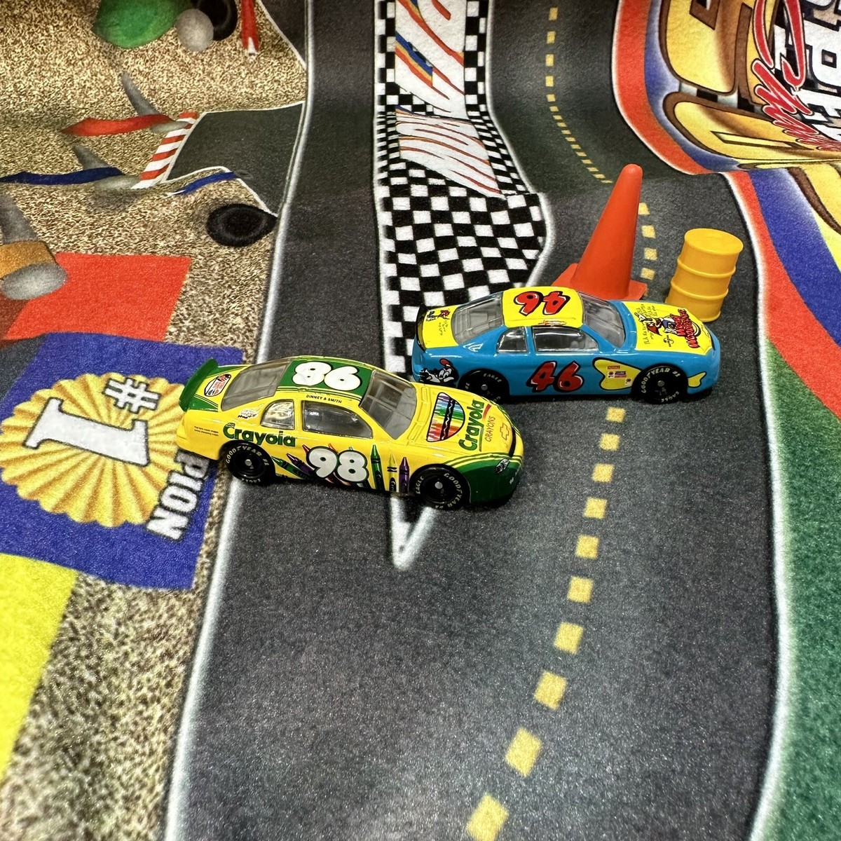 Vintage 90s Floor Race Track Mat MINT! Revel Hot Wheels Diecast