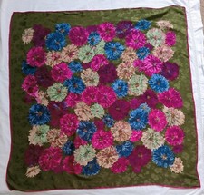 Y Balenciaga Flowers Silk Scarf 33/32 inchhas threads pulled