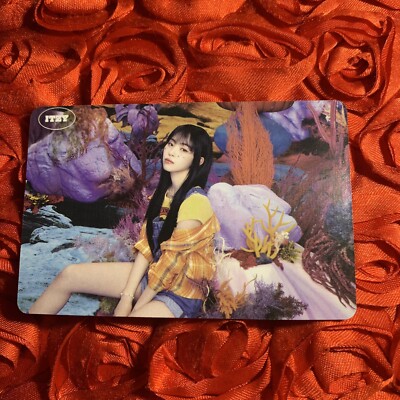 Ryujin ITZY Algorhythm Edition Celeb K-POP Girl Photo Card Colorful Top