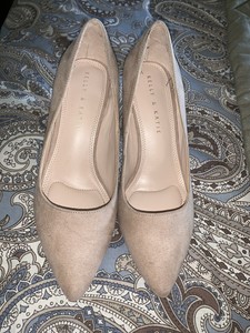 kelly and katie rosewell pump