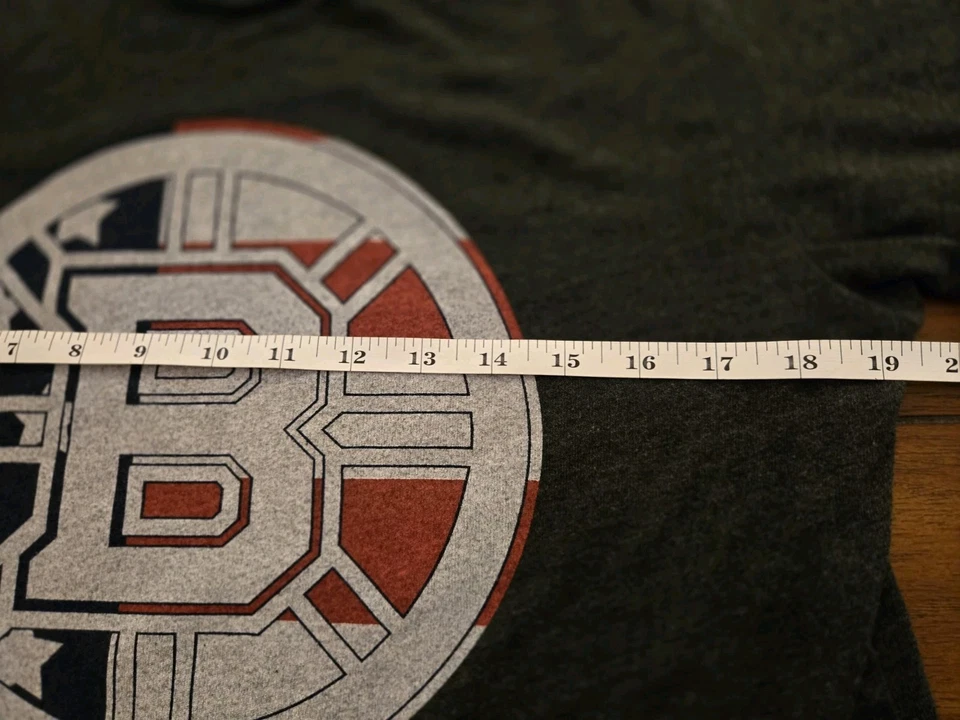 Boston Bruins Majestic Threads Men's NHL Hockey T-Shirt Size M Charcoal Gray  - Image 3 of 4