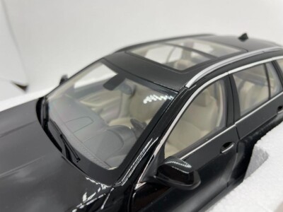 600-008 1/18 BMW 550i Touring ブラック BMW 550i Touring 1:18 Scale Diecast Model Car Black 600-008