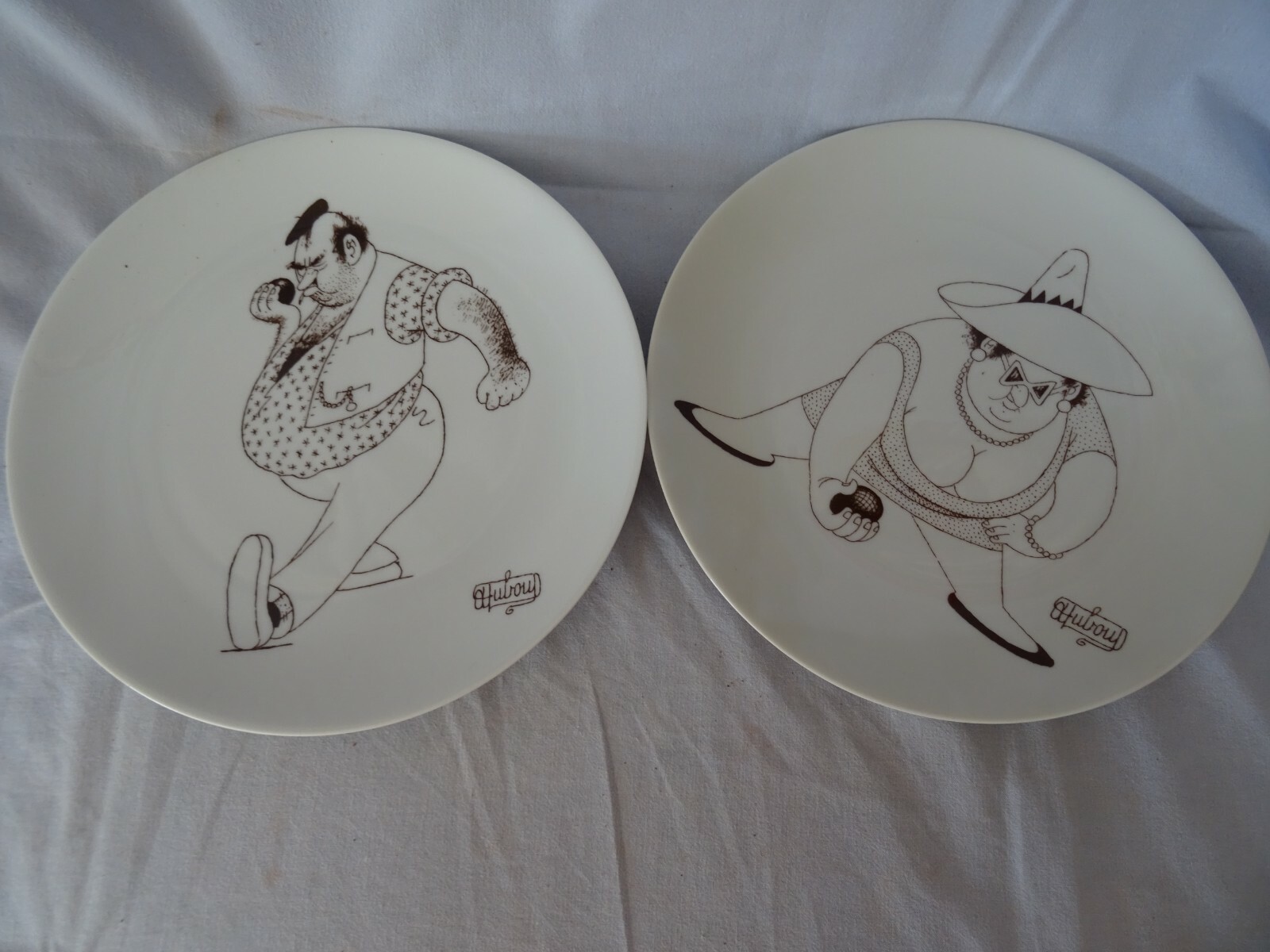 Assiettes petanque Limoges Dubout vaisselle humour de table et collection