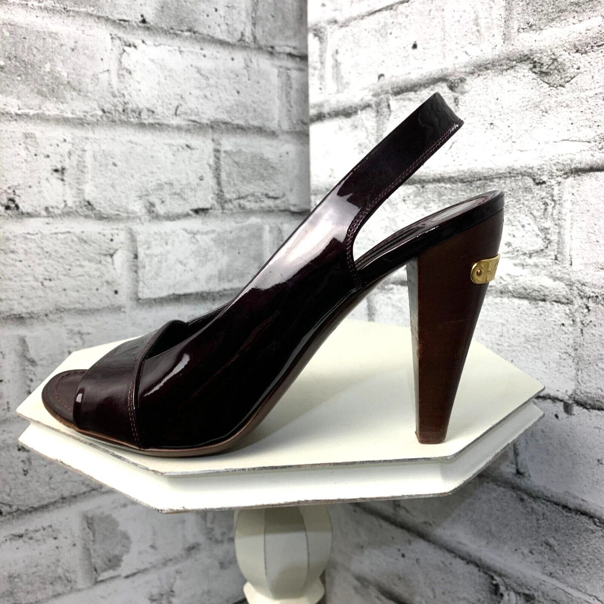 Louis Vuitton Patent Leather High (3-3.9 in) Heel Height Heels for