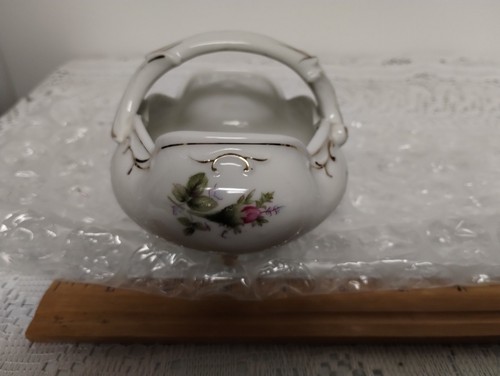 Small Porcelain 5-1/2" L & M Inc. Pink Rose Basket - Picture 2 of 4