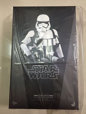 Hot Toys MMS 318 Star Wars Force Awakens First Order Heavy Gunner
