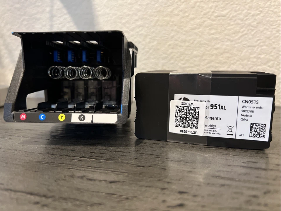 Original HP CR322A /CR321A Druckkopf mit HP 950 und HP 951 Startertinten BRANDNEU