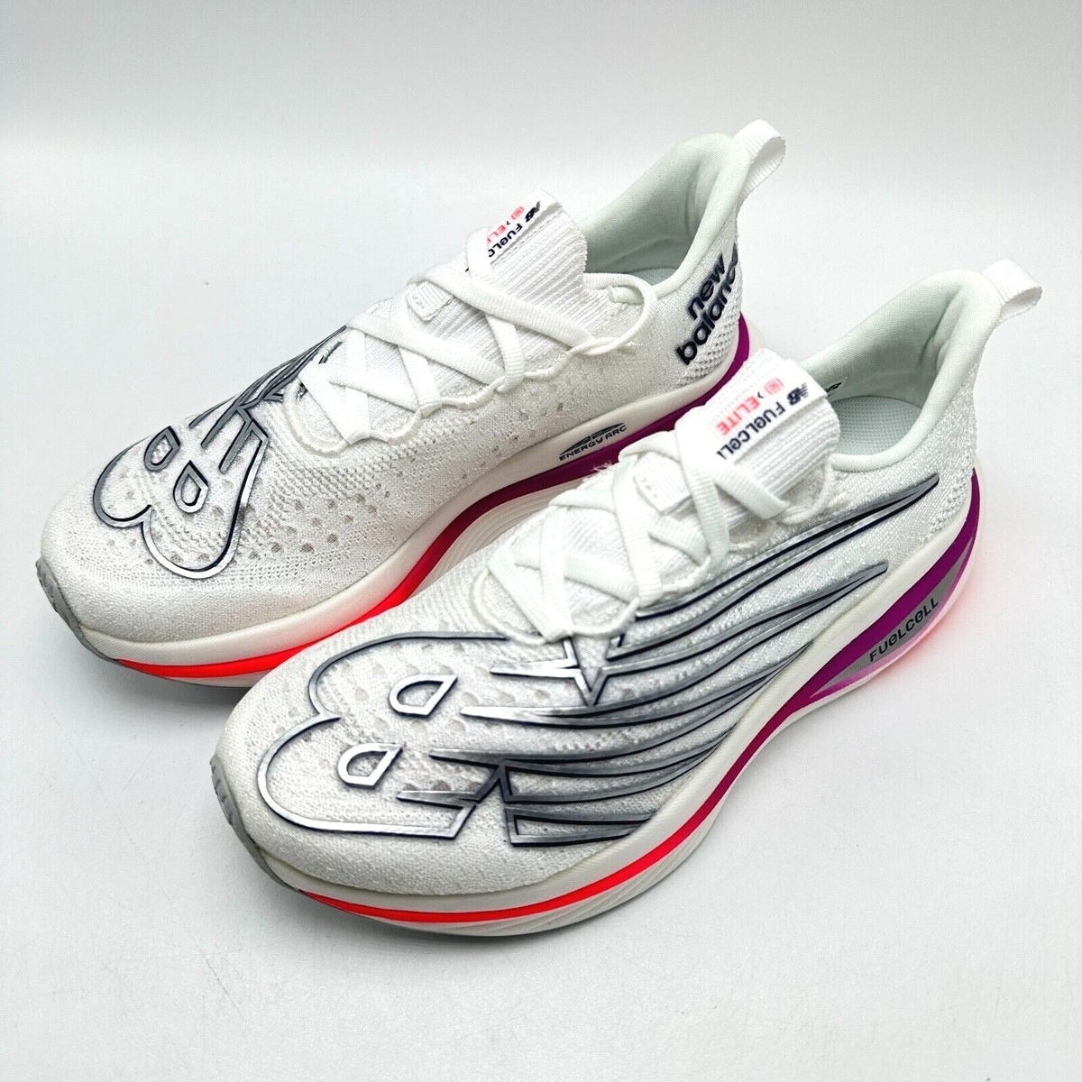 スパイク・シューズ New Balance FuelCell SC ELITE V3 Women's New Balance Fuelcell Sc Elite V3 | Marathon Sports