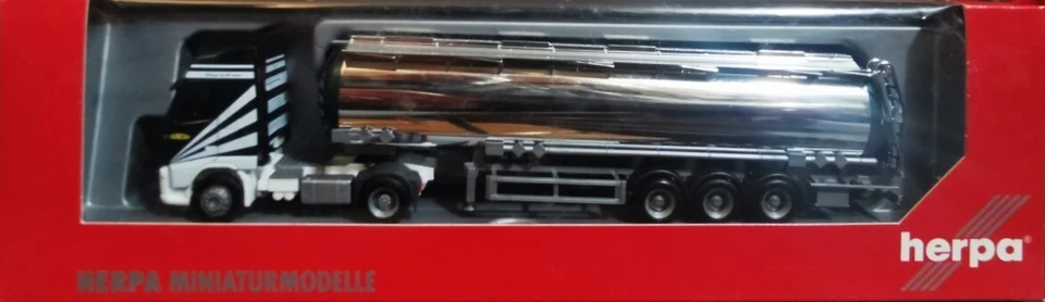 HERPA 152921 Camion autoarticolato 5 assi VOLVO GL XL SZ "KRALO WETZ" - H0 - Immagine 2 di 4