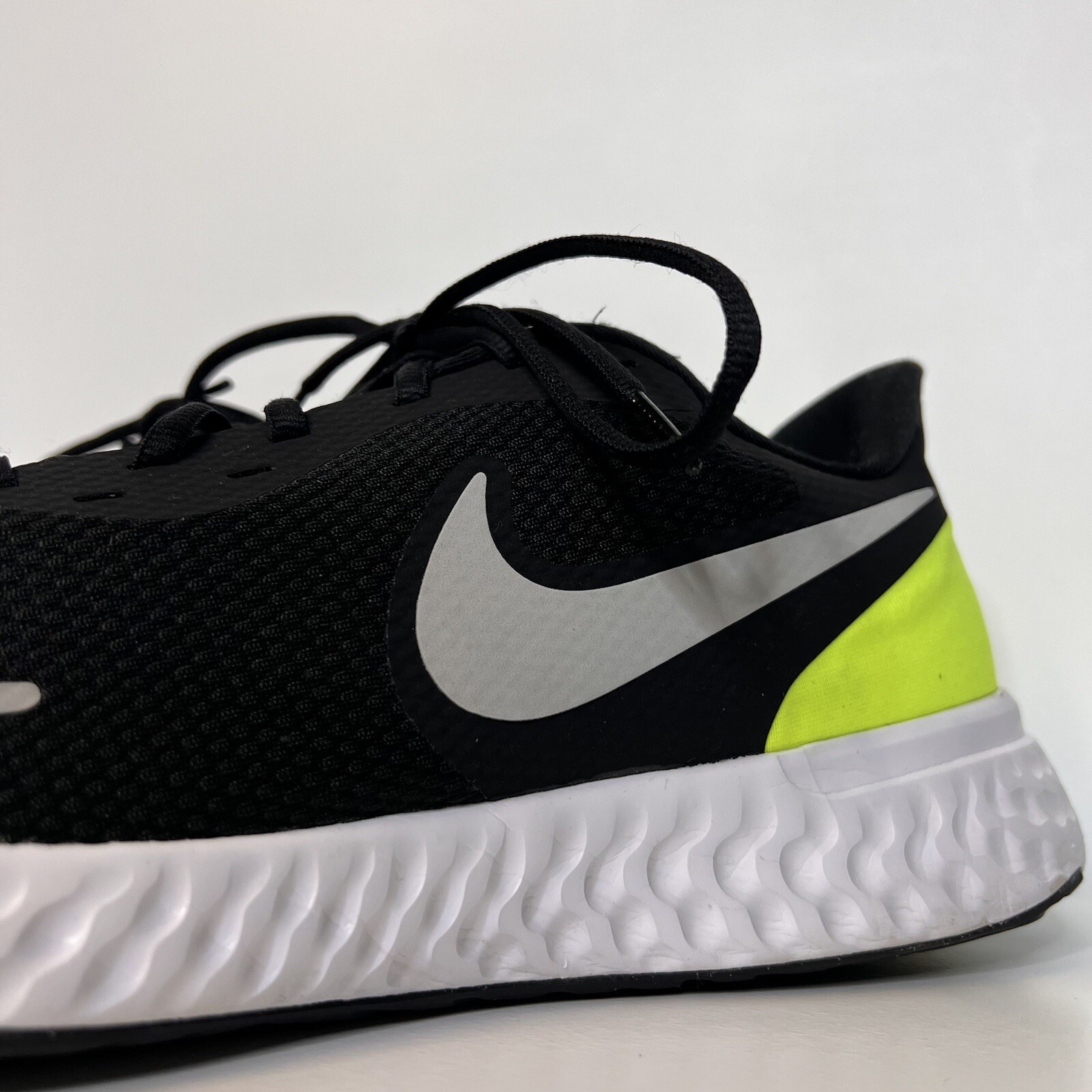 Nike Revolution 5 BQ3204010 Black Running Shoes Snea… Gem