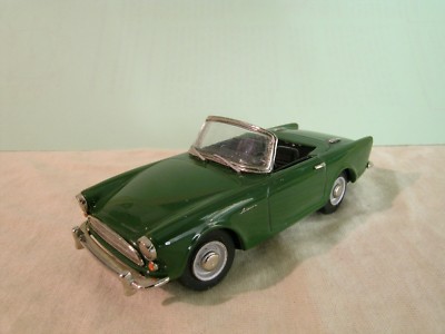 K&R-REPLICAS No.126 SUNBEAM ALPINE MK.1 - 2 GREEN WHITEMETAL HANDBUILT +BOX 1:43