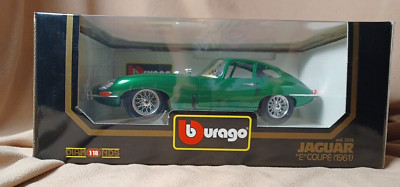Burago 1961 Jaguar ''E'' Coupe 1:18 Diecast Metal Model Car Green