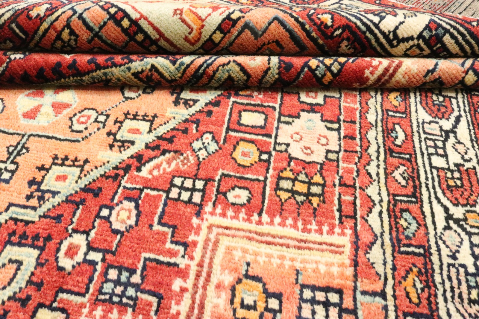 Hamadan Teppich 206x132 cm Handgeknüpfter Wollteppich Rot Orange Rugeast