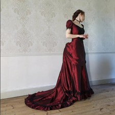 Victorian Vintage Burgundy Gown Puff Short Sleeve Black Lace Long Train Dresses
