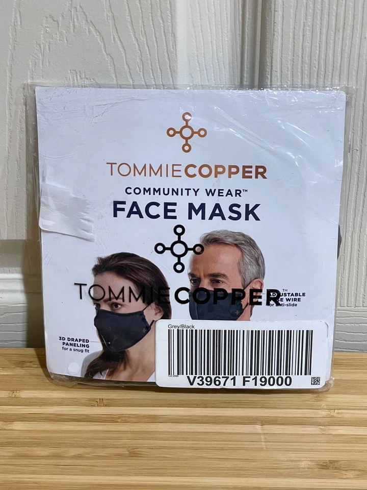 New 4 Pack Tommie Copper Community Wear Mask Two Layer Face Coverings Black Gray - Image 2 of 4