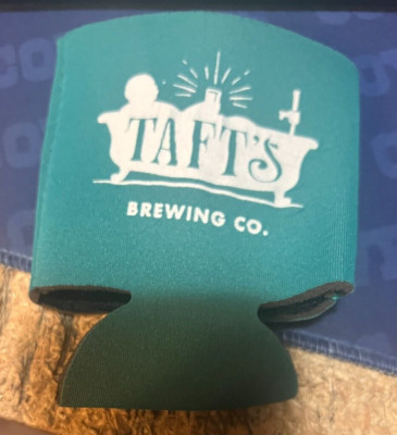 TAFT'S BREWING COMPANY------GREEN COOZIE