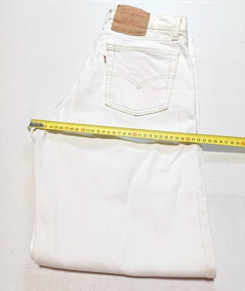 Women Levi's Jeans White 28 / M