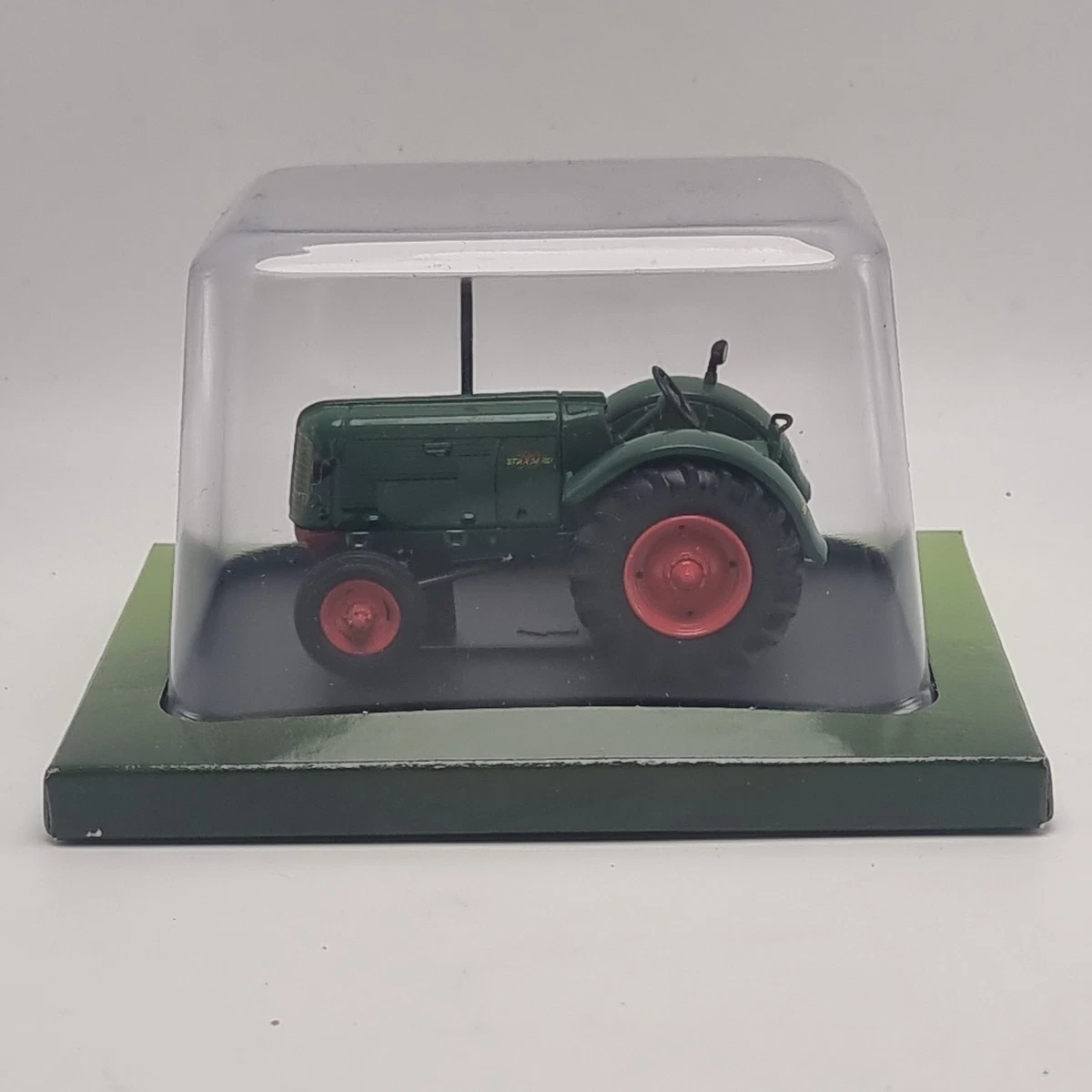 Tracteur Miniature Oliver Standard 70 1947 - Échelle 1/43 - Modèle I47 - Occasion