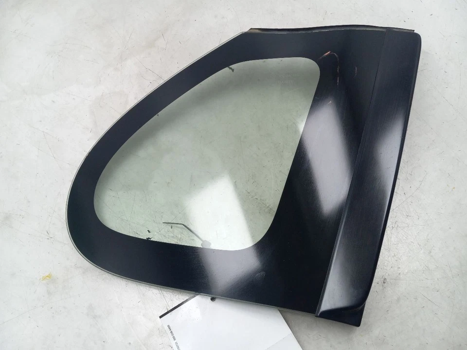 11-15 SCION IQ 1.3L TRACCIÓN DELANTERA EN EL LADO DEL PASAJERO CUARTO DE CRISTAL TRASERO Foto 2 de 4