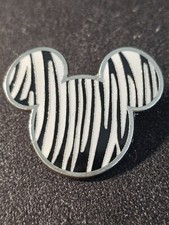 Disney Animal Kingdom Mickey Mouse Icon Zebra Print Animal Trading Pin 2018 (3)