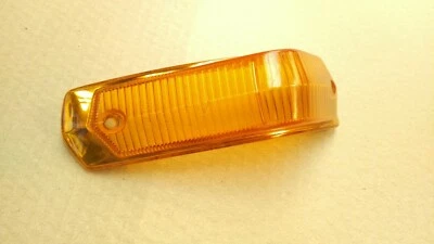 Opel Rekord P2 - Cabochon de feu clignotant orange avant droit. - Photo 1/4