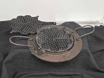 Late 19th Century German Cast Iron Waffle Maker 