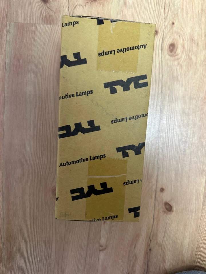 1x CORNER INDICATOR LAMP WHITE RIGHT TYC MITSUBISHI LANCER 1992,1993,1994,1995 Foto 3 de 4