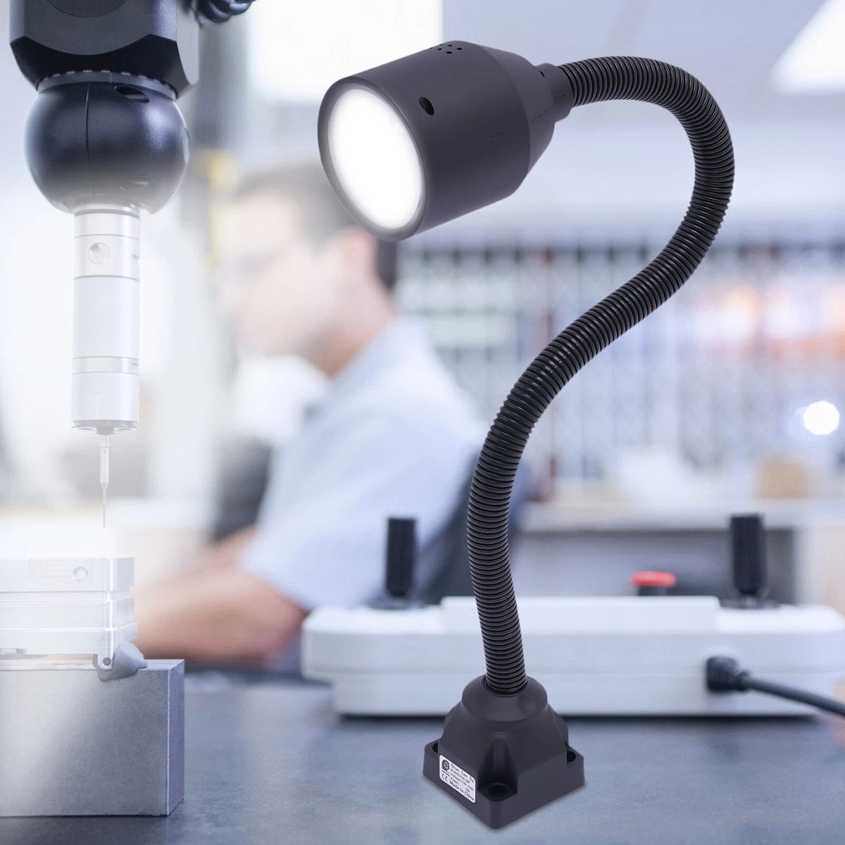 Produktbild von LED-Werkzeugmaschinen-Arbeitsleuchte Für CNC-Drehmaschinen – Quadratisches Design, 180 Mm Lang, Wählbar Mit 220V Oder 24V – Langlebig, Wartungsarm, Perfekt Für Die Werkstatt