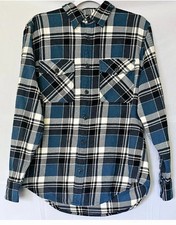 Mens Blue Flannel Button up W/Chest Pockets Size MED Excellent Condition