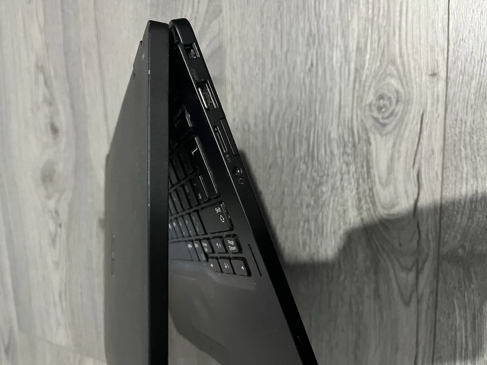 Dell Latitude 7390 2-in-1 · i5-8250U · 8GB · 256GB, photo 3 of 5