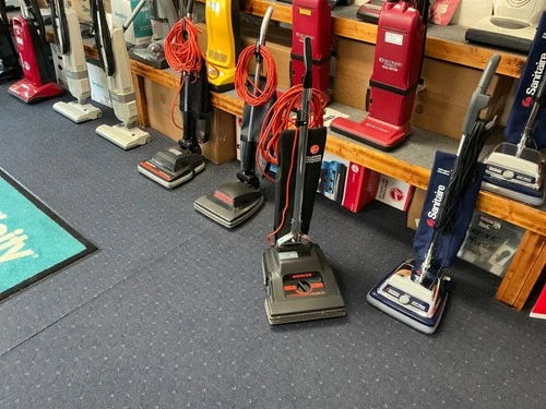 hoover coquest commercial vacuum c1800 - product listing photo