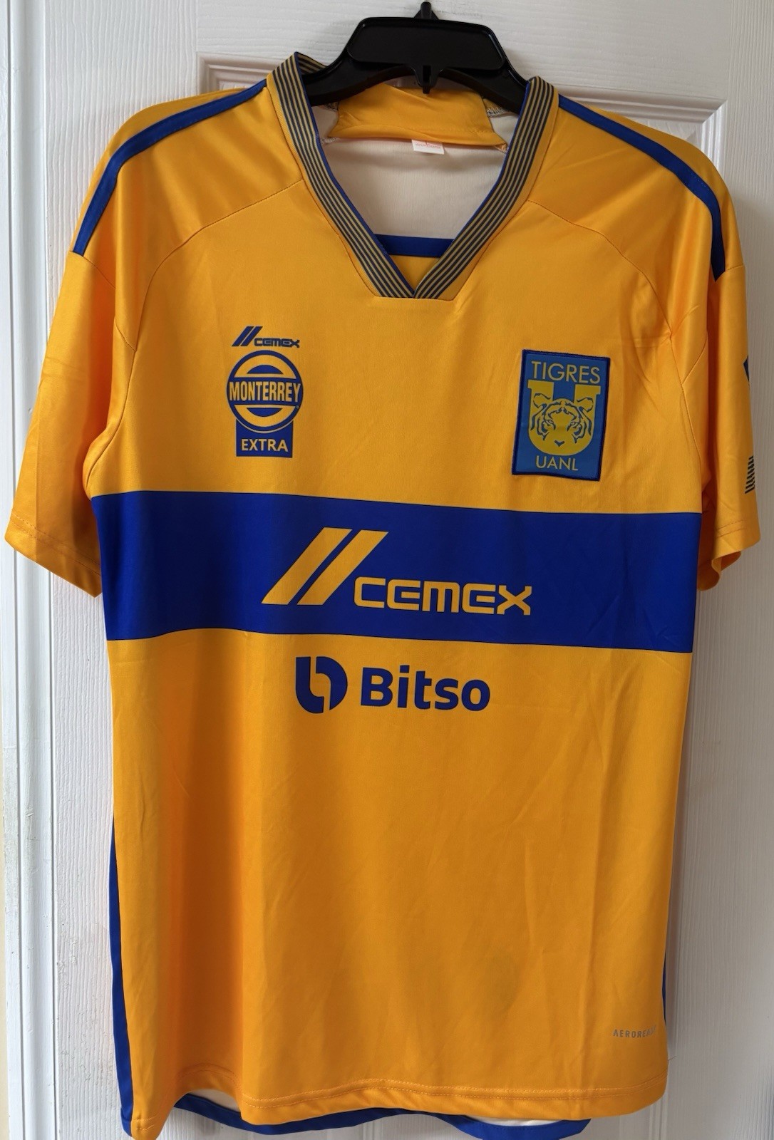Tigres UANL Soccer Jersey Size Large Yellow And Blue Liga Mexico Fan Jersey
