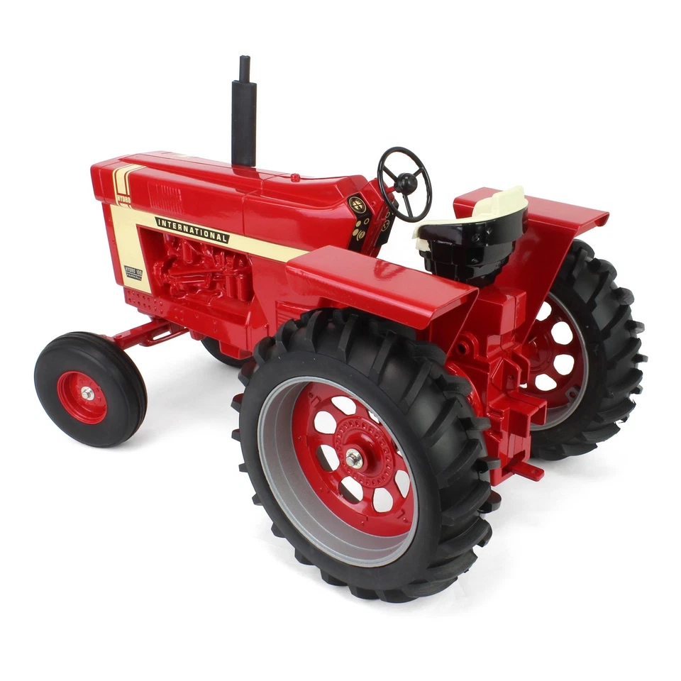 Scale Models 1/8 International Hydro 100 Wide Front with Rear Fenders ZSM1625 - Image 4 of 4