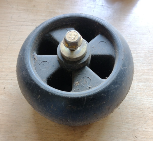 126mm Rolle / Rad für Mähdeck / Mähwerk von Rasentraktor - Aufsitzrasenmäher