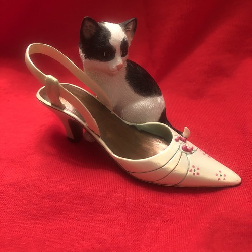 Country Artists Black And White Kitten With Sling Back Shoe - Picture 3 of 5