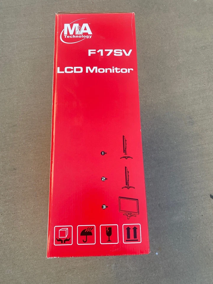 New Old Stock 17" LCD Desktop Computer Monitor VGA Retro Square 4:3 w/ Speakers - Image 2 of 4