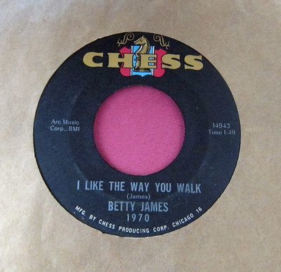 BETTY JAMES - I Like the Way You Walk / Salt in Your Coffee - 45 rpm Chess 1970