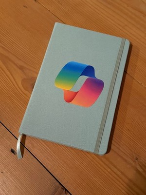 Microsoft Copilot Notizbuch ''Notebook'' DIN A5 liniert Notizheft Hardcover