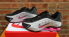 Nike Shox R4 GS UK 5 Turnschuhe Silber & Schwarz & Pink UVP £150 Neu mit Karton Mädchen/Damen