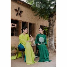 Vietnamese Traditional Dress