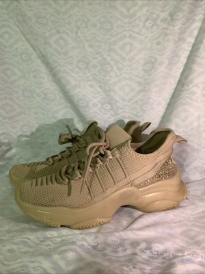 Mad Love Woman s Mandy Sneakers Size 6 1/2