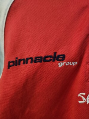 Tenues, maillots et accessoires de match officielles de Rugby du Pays de Galles