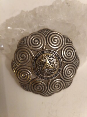 Atq 1930's Silver Metal Kelt Brooch Gift of Love: ''Un amour solide est la me