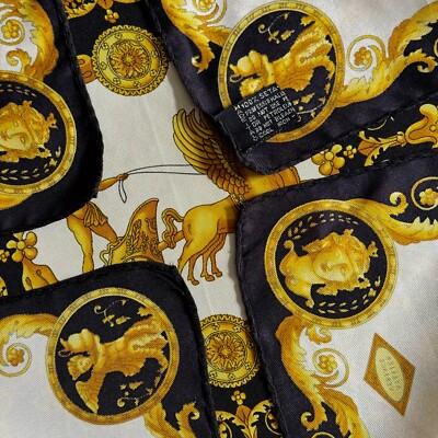 GIANNI VERSACE スカーフ GIANNI VERSACE silk neck scarf Baroque Fly Ladybug Medusa